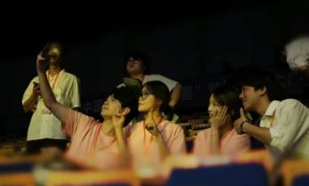 让创作“掷地有声”：千万热度短剧后的热爱与坚守