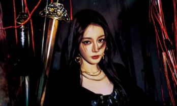 迪丽热巴化身冷酷女战士！霸气十足