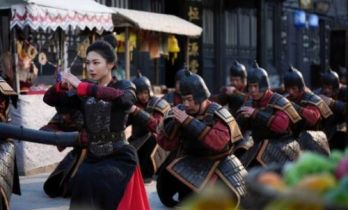 从50元片酬到日薪过千 宁波女大学生在短剧圈挣出 “进阶路”