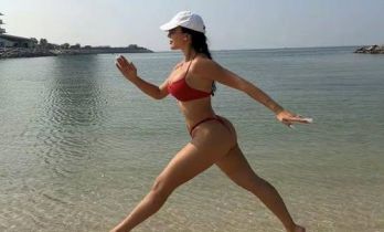 C罗携未婚妻海滩度假，乔治娜大秀好身材，两人已选好婚礼场地