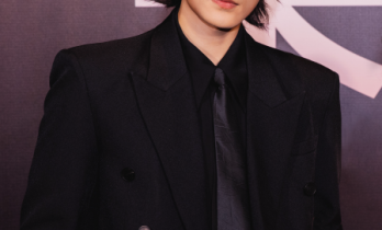 剧查查红毯造型出圈：苏袀禾以多元形象拓宽未来可能