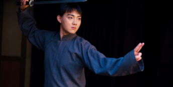 无戏可拍的“腿部男演员”，靠爆火短剧“翻身”？