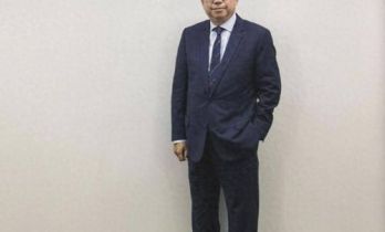 林建岳出售建行大厦一半股权，套现24亿缓解压力，集团负债近百亿