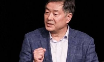 星三代演短剧，却碰上星二代的电视剧，一个被吐槽，一个被称赞