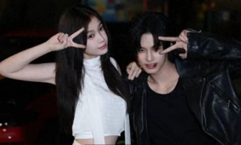 双轨国外大爆被韩网偷？价值观不正遭举报，赵露思被拉来共沉沦