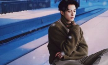 王鹤棣分享东北搓澡初体验：“狂风暴雨”在身上抽打，我也要保持优雅