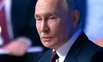 英雄难过美人关？普京承认新恋情，镜头前的一个举动更引全球热议