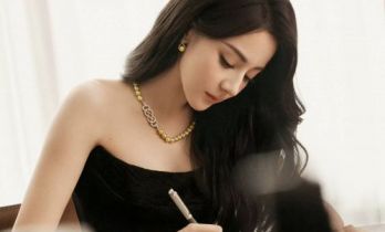 易易紫直播爆料热巴情史，一句"娱乐圈没有尼姑"引爆全网