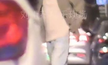 曝何九华与异性通宵打牌！天亮直奔王鸥家，网友喊话王鸥去看眼睛