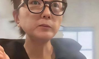 离婚多年何洁罕见谈起前夫，抱怨对方不给抚养费，目前生活艰难