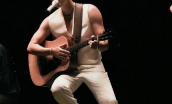 永不失联的爱原唱是周兴哲