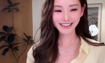 马筱梅晒汪宝正脸！大眼睛像妈、脑门像张兰，看不到汪小菲的影子