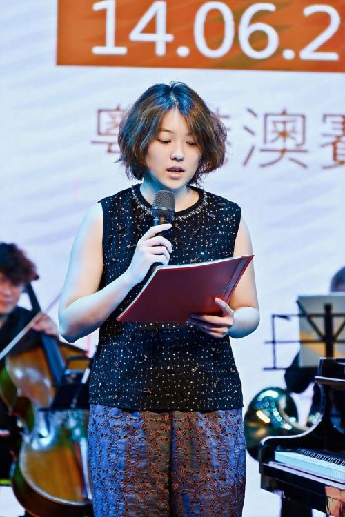 讲话2