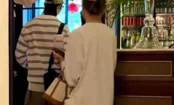 何超莲窦骁深圳合体吃饭 夫妻穿搭低调 工作人员都成电灯泡